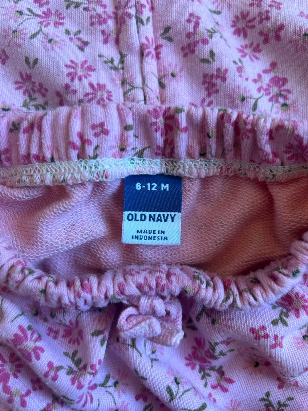 Old Navy pink hoodie